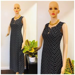 𝑭𝒍𝒐𝒓𝒂𝒍 𝑴𝒂𝒙𝒊 𝑫𝒓𝒆𝒔𝒔